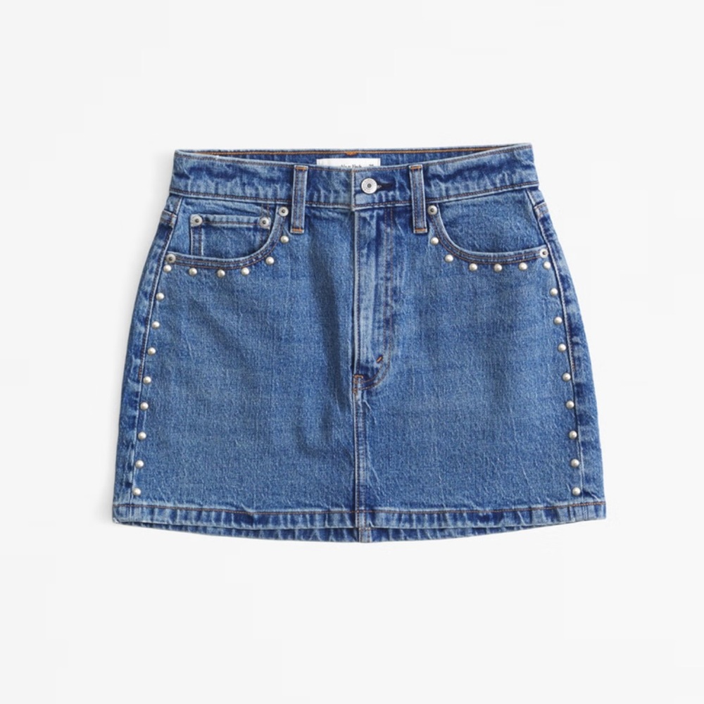 A&F denim studded mini skirt size 18/ 34
